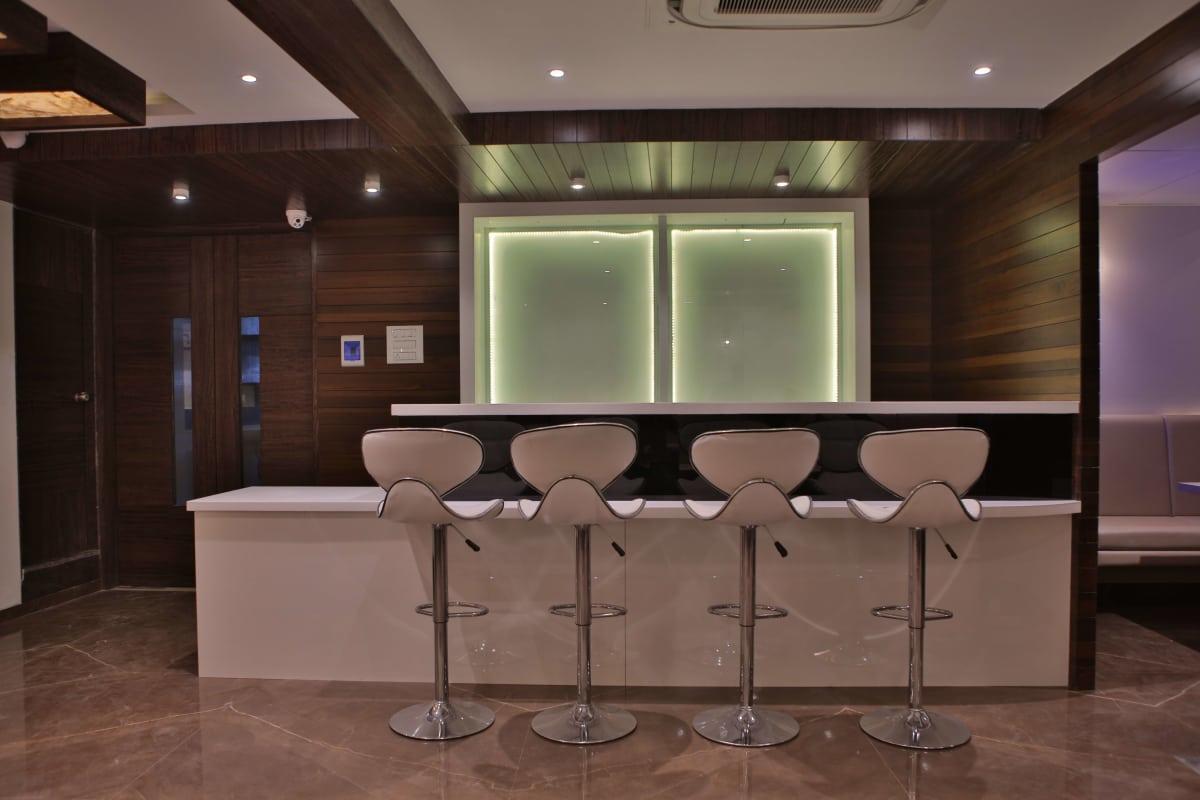 Hotel K P Pride Jālgaon Екстериор снимка