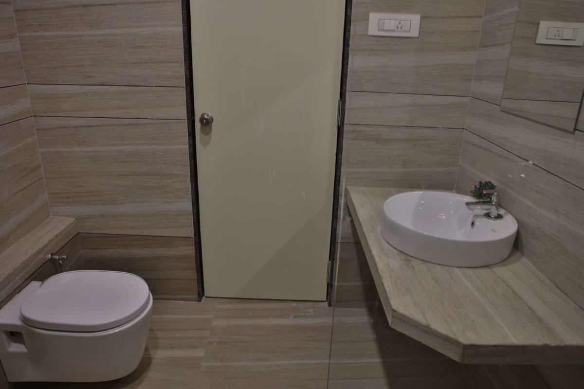 Hotel K P Pride Jālgaon Екстериор снимка